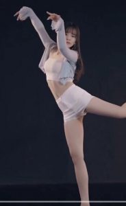 身材皮肤真心的很不错的美女在跳舞！(1）-ASMR主播助眠网站