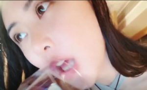 斗鱼kiki瓜asmr办卡福利视频【kiki瓜】接吻玻璃杯,吃冰淇淋,女友系列-ASMR主播助眠网站